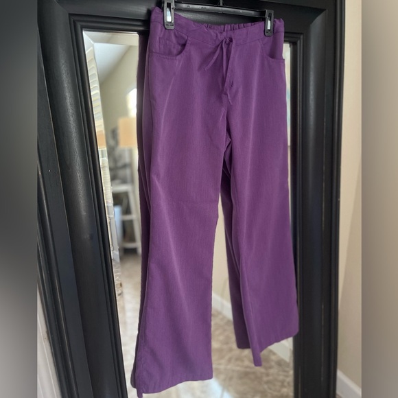 Grey's Anatomy Pants - Grey’s Anatomy Purple Scrub Pants Size Small